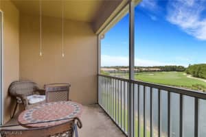 3830 Sawgrass Way 2944, Naples