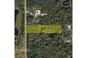 2590 8th St Nw, Naples