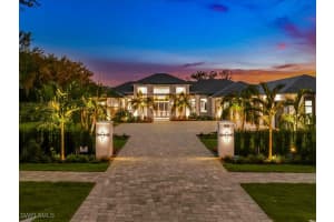 208 Hickory Rd, Naples