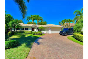 4083 Belair Ln, Naples