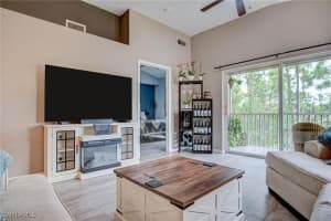 4450 Botanical Place Cir 406, Naples