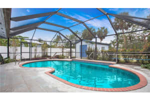 12747 Chatham Dr, Fort Myers