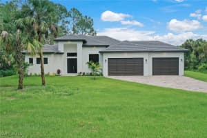 834 Wilson Blvd N, Naples