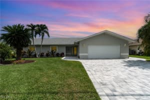924 Se 24th St, Cape Coral