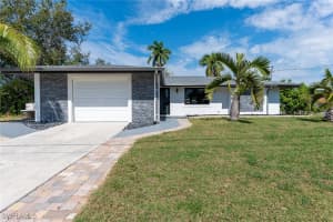 9793 Tonya Ct, Bonita Springs
