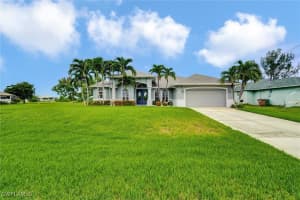 126 Sw 39th Pl, Cape Coral