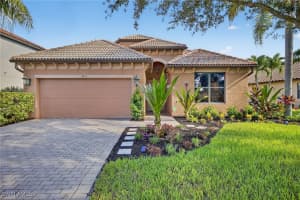 11945 Country Day Cir, Fort Myers
