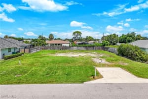 741 95th Ave N, Naples