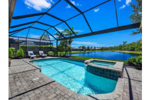 7412 Winding Cypress Dr, Naples