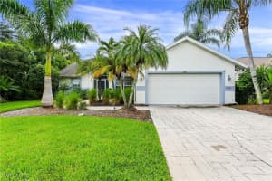 589 Lambton Ln, Naples