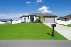 1137 Ne 4 Ave, Cape Coral