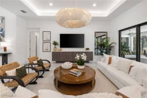 4221 7th Ave Nw, Naples