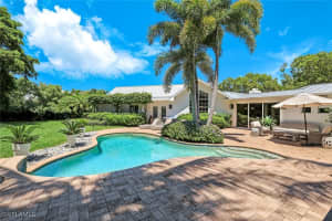 642 6th Ave N, Naples