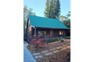 8361 Cypress Dr S, Fort Myers