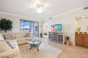 9517 Avellino Way 2215, Naples