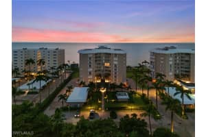 2901 Gulf Shore Blvd N 101s, Naples