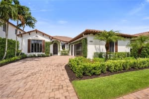 2243 Residence Cir, Naples