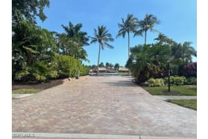 4755 Southern Breeze Dr, Naples