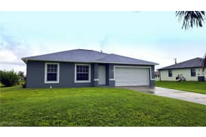 1913 Ne 19th Ter, Cape Coral
