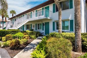 185 Penny Ln 3122, Naples