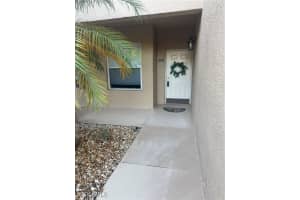 6670 Huntington Lakes Cir 104, Naples