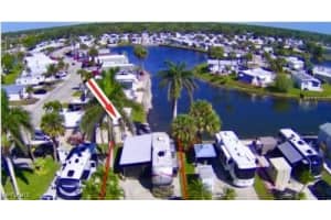 548 Cheetah Dr, Naples