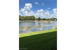 8555 Naples Heritage Dr 214, Naples
