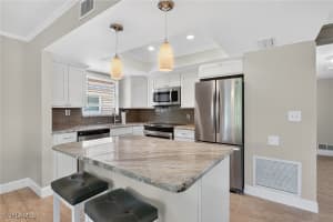 1549 Sandpiper St 36, Naples