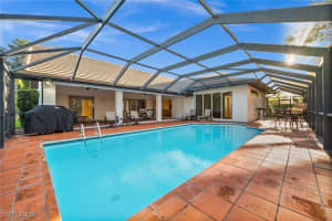 544 Roma Ct, Naples