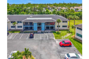 17426 Birchwood Ln 12, Fort Myers