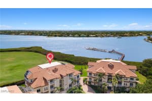 1560 Star Point Ln 3-301, Naples