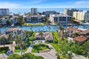 1823 Hurricane Harbor Ln, Naples