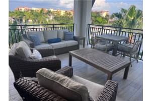 1135 3rd Ave S 411, Naples