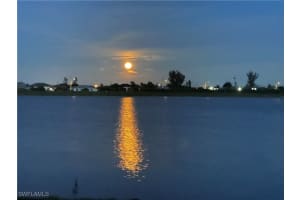 663 Parkshore Lake Ave, Cape Coral 663 Parkshore Lake Ave, Cape Coral