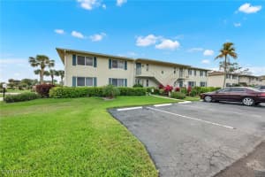 272 Winners Cir 4, Naples 272 Winners Cir 4, Naples