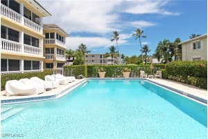 666 3rd St S 201, Naples