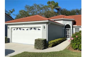 322 Melrose Pl 31, Naples