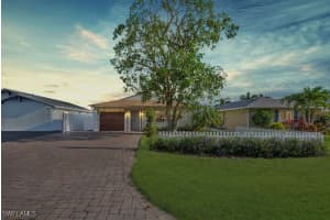 637 103rd Ave N, Naples