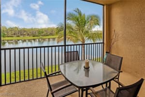 9727 Acqua Ct 425, Naples