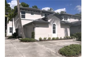 2004 Tarpon Bay Dr N 201, Naples