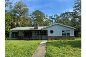 221 18th Ave Nw, Naples