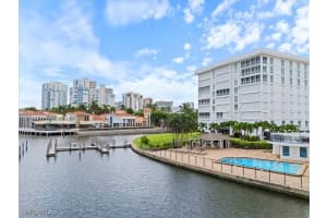 250 Park Shore Dr 701, Naples