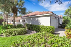 3963 Recreation Ln, Naples