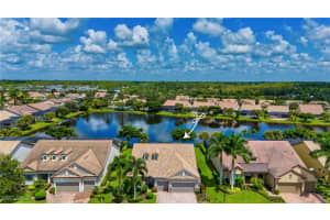 16226 Camden Lakes Cir, Naples
