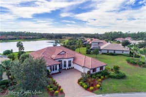 12501 Fairmont Dr, Fort Myers