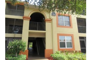 7905 Preserve Cir 134, Naples