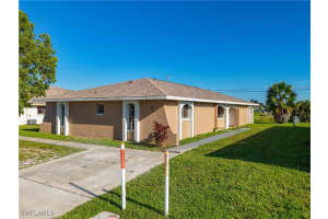 1107 Cape Coral Pkwy W, Cape Coral