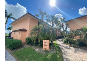 1516 Mainsail Dr 2, Naples