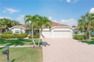 2250 Grove Dr, Naples