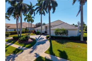 520 Alameda Ct, Marco Island